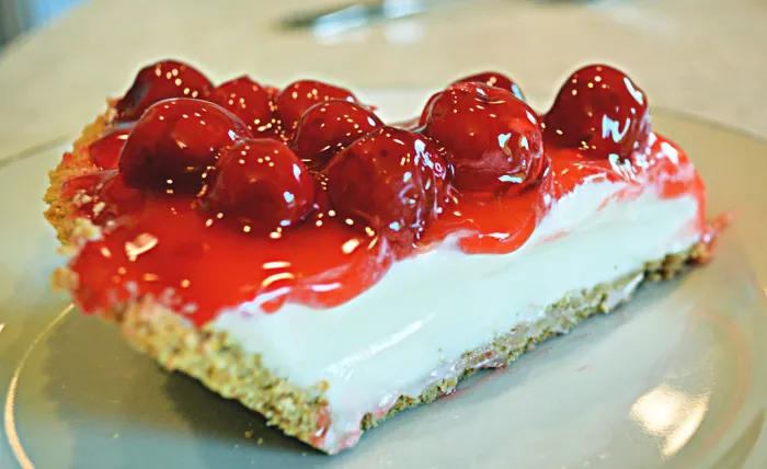 Old Fashioned Cherry Cheesecake