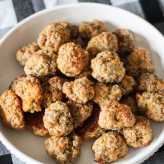 Image for Sausage Balls Recipe (Classic Bisquick® Sausage Balls)