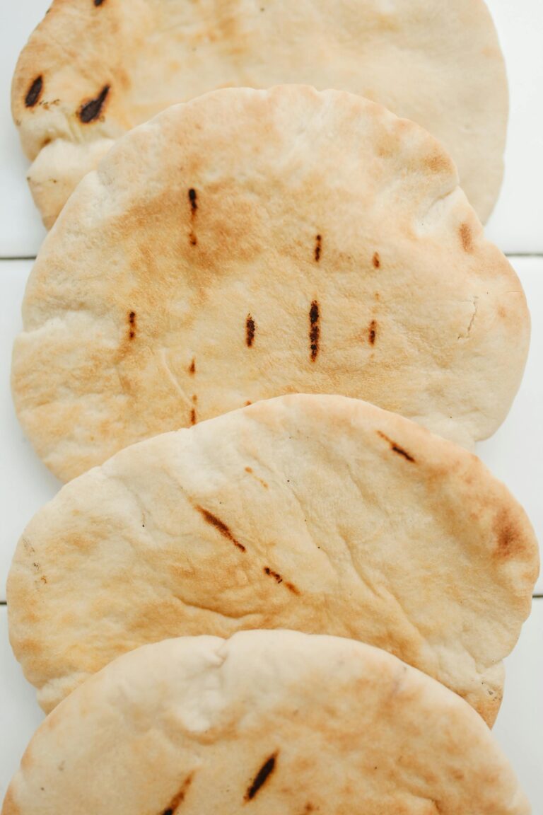Homemade Pita Bread (Soft, Fluffy & Easy to Make!)