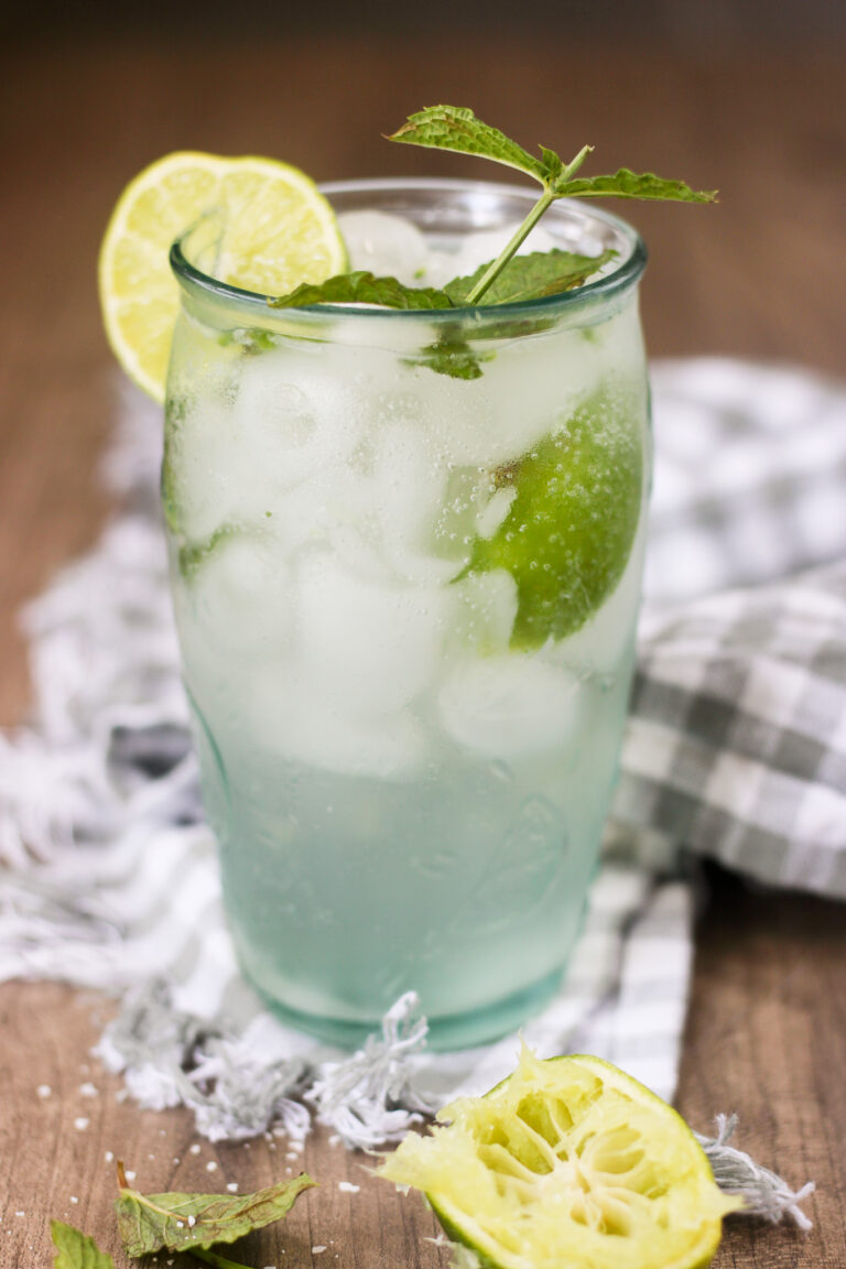 Refreshing Mojito Mocktail – A Cool Sip of Summer Without the Booze