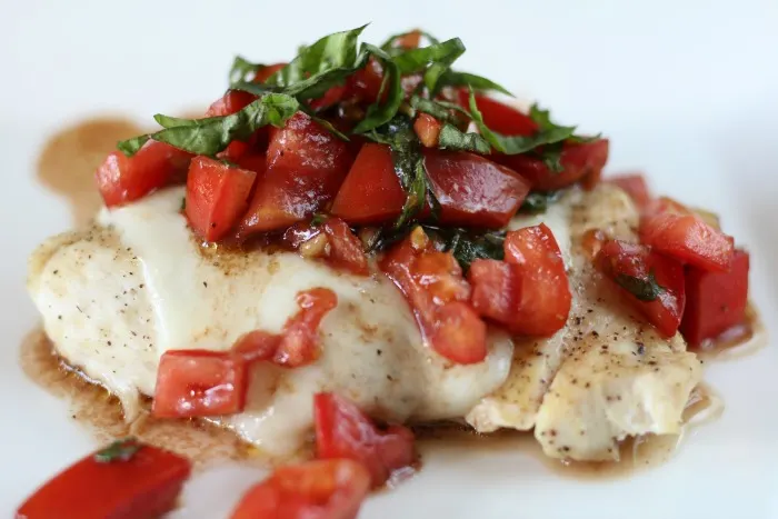 bruschetta chicken featured