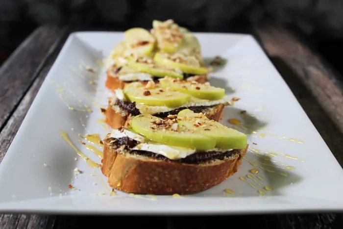 Brie Apple Honey Crostini 1