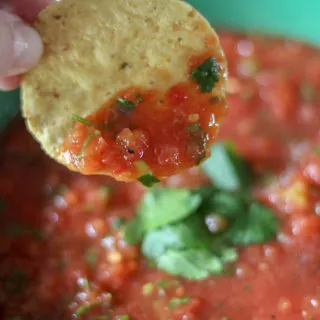 Easy Restaurant Style Salsa