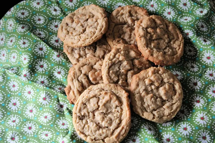 Peanut Butter Oatmeal Cookies