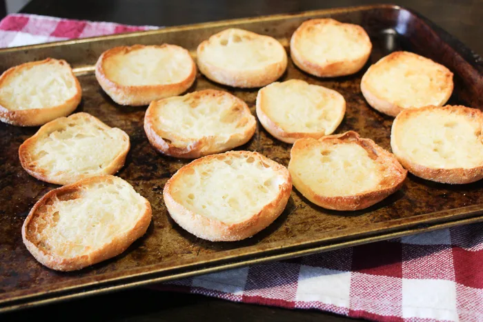 Quick and Easy Garlic Bread