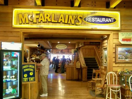 McFarlains restaurant in Branson entertainment complex