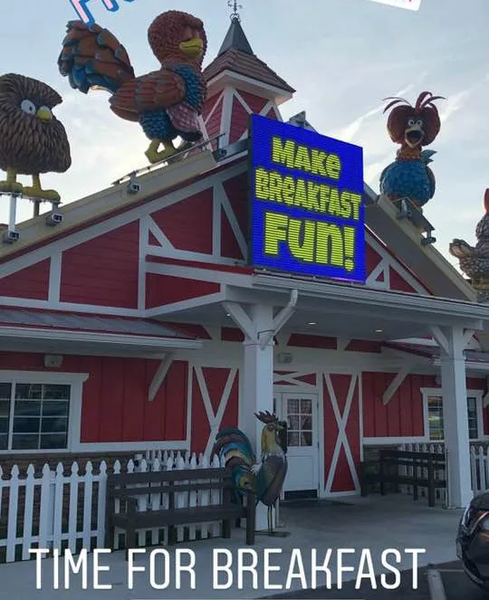 frizzle chicken coop in pigeon forge tn