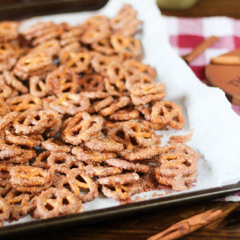 Pumpkin Spice Pretzels 