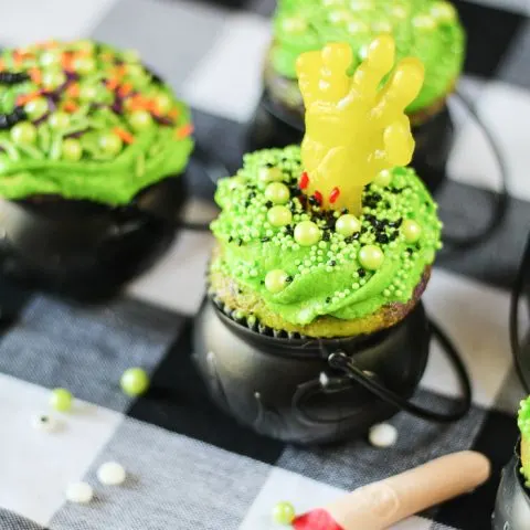 Creepy Cauldron Cupcakes 