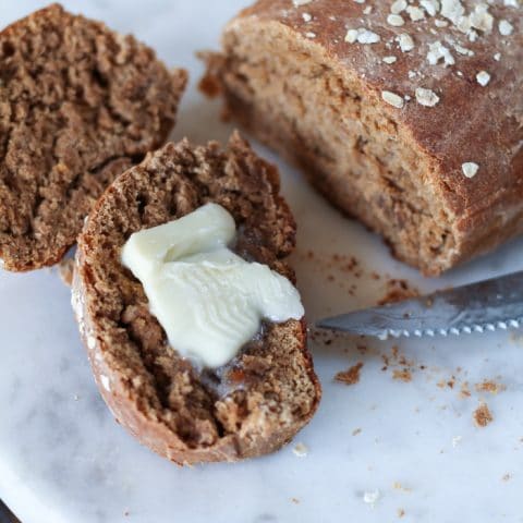 Copycat Cheesecake Factory Honey Wheat Bread