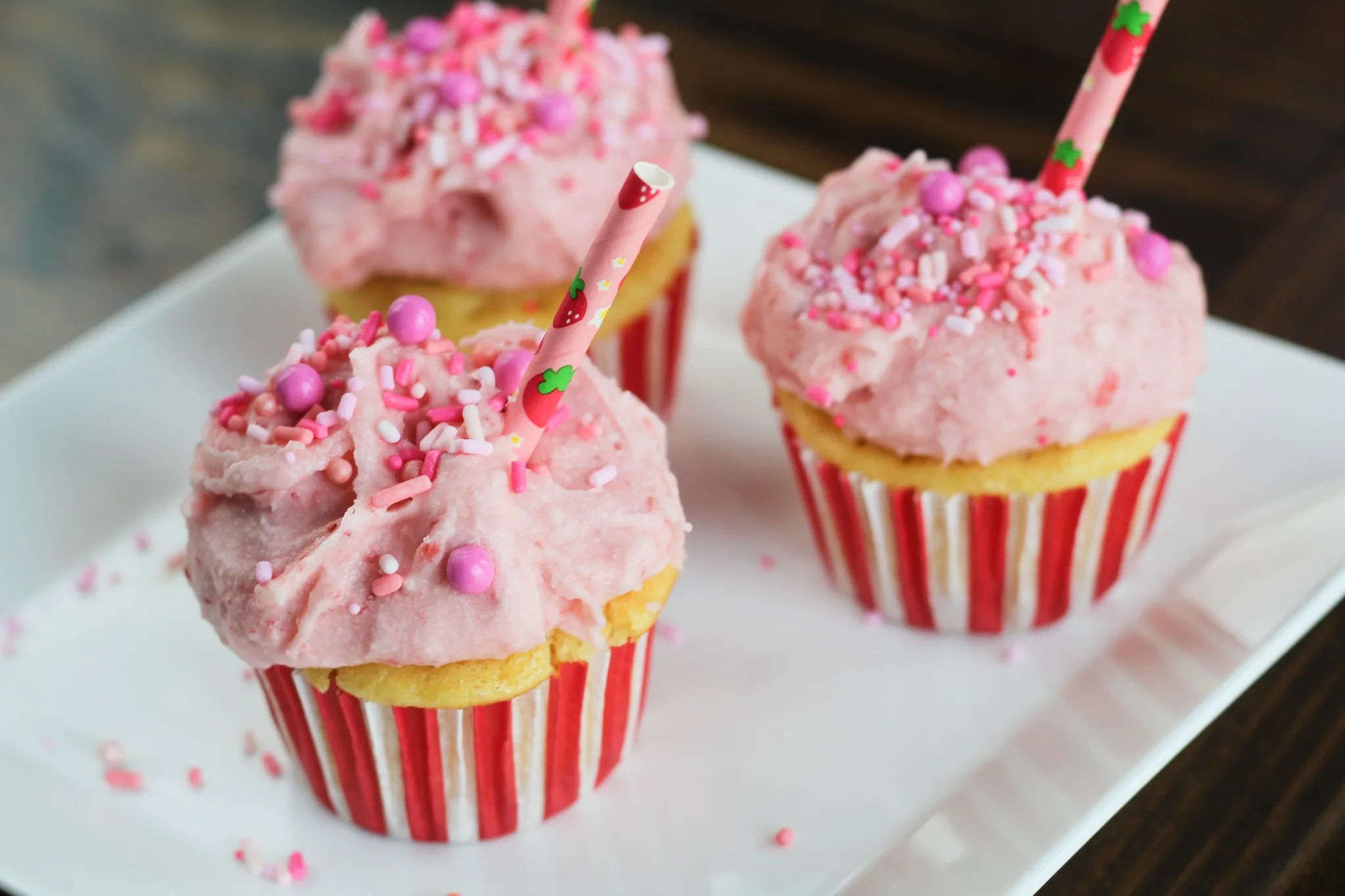 Strawberry Lemonade Cupcakes