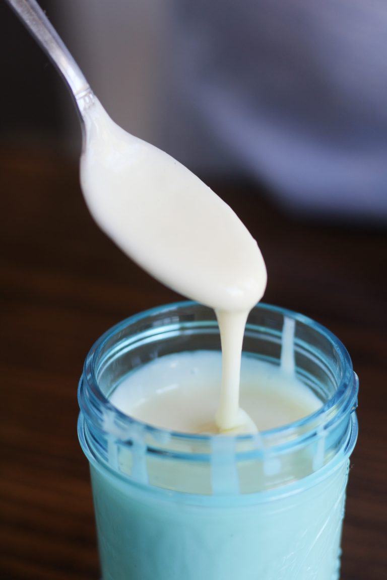 Homemade Sweetened Condensed Milk