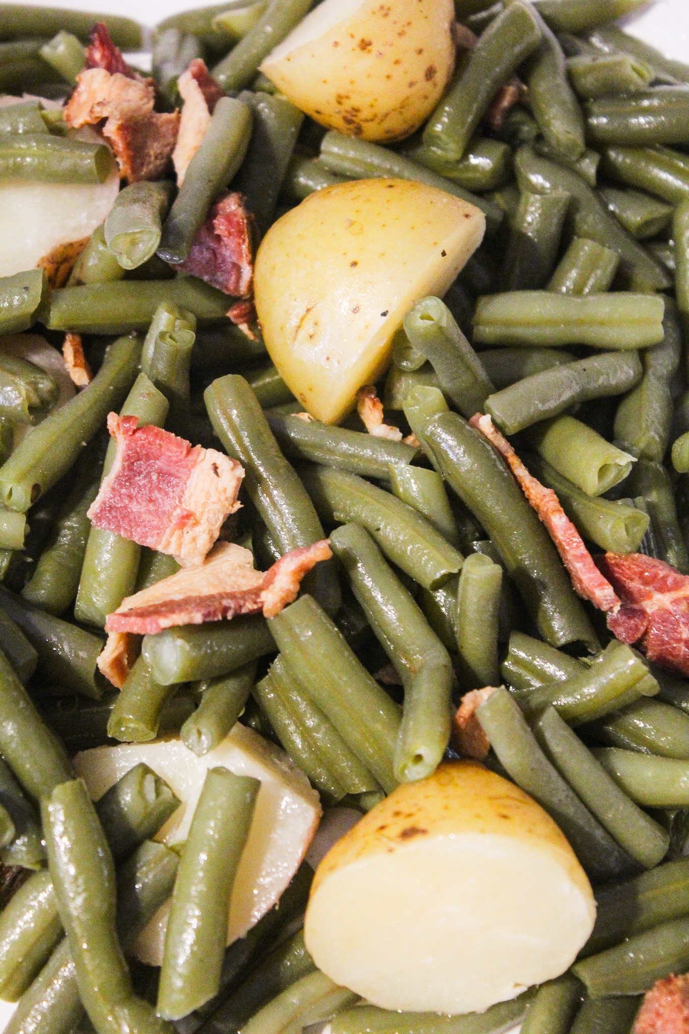 Crockpot Green Beans and Potatoes with Bacon (A Family Favorite Dish!)