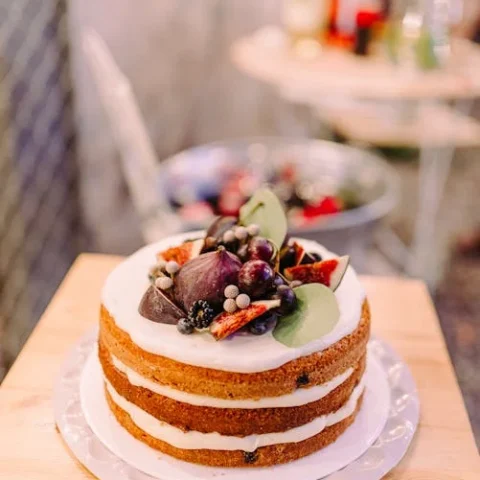 How to Make a Boxed Cake Take Like a Cake from the Bakery