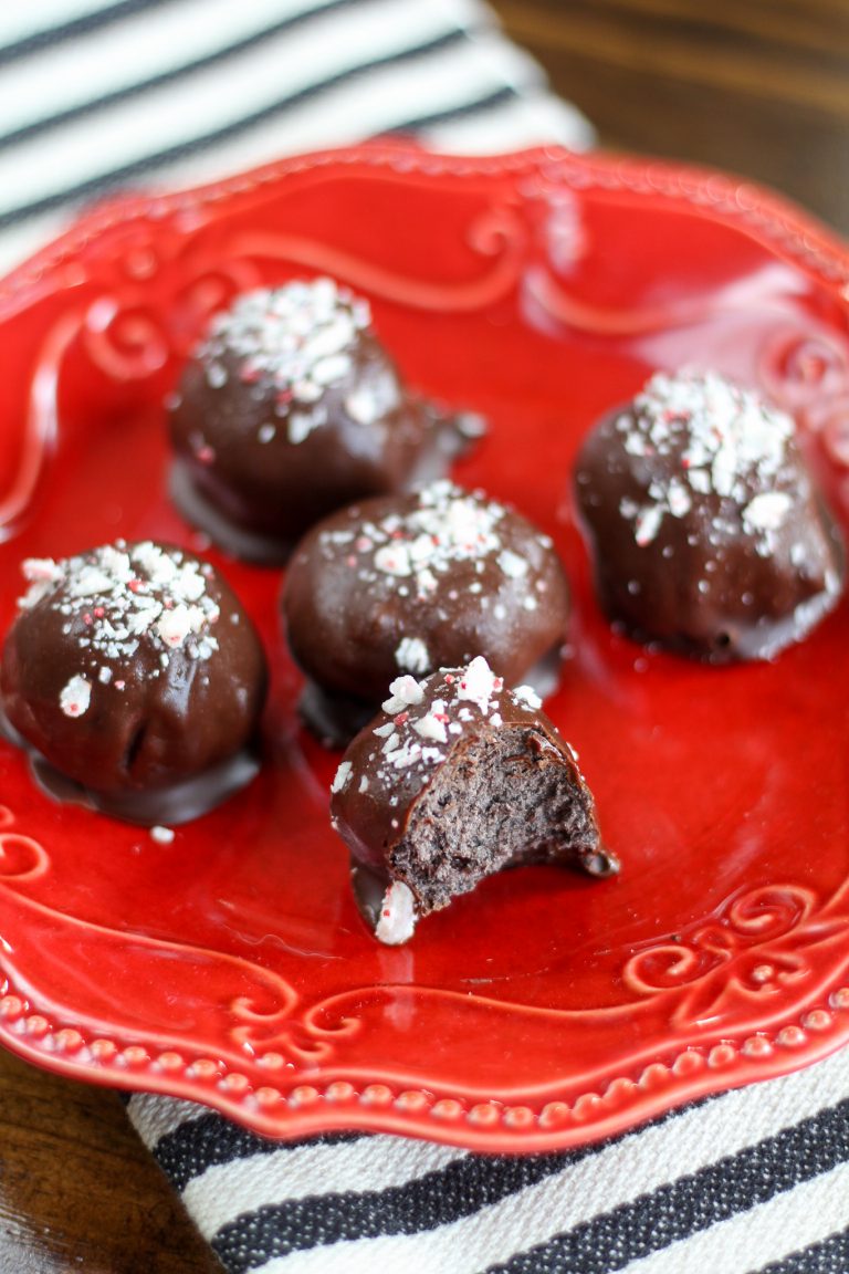 Peppermint Oreo Cake Balls