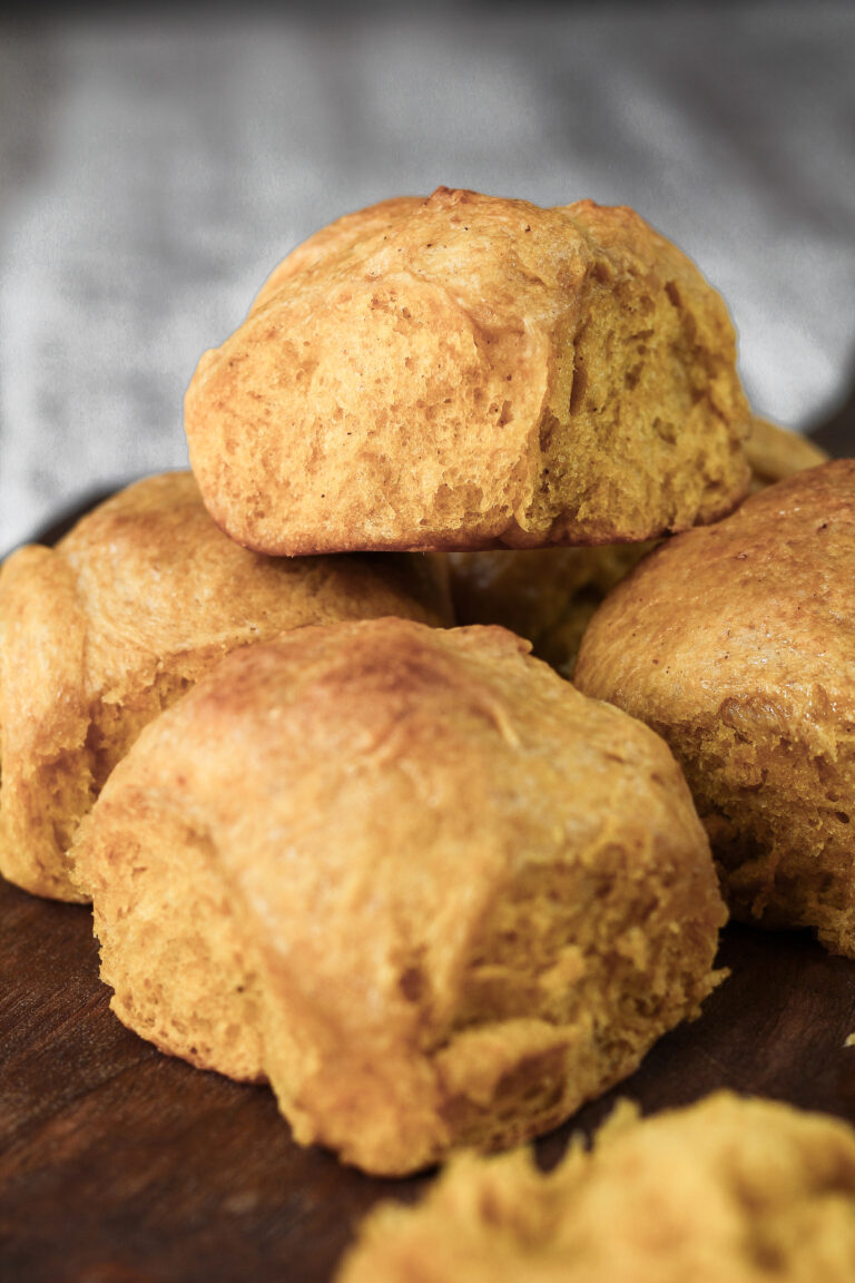 The Best Pumpkin Yeast Rolls