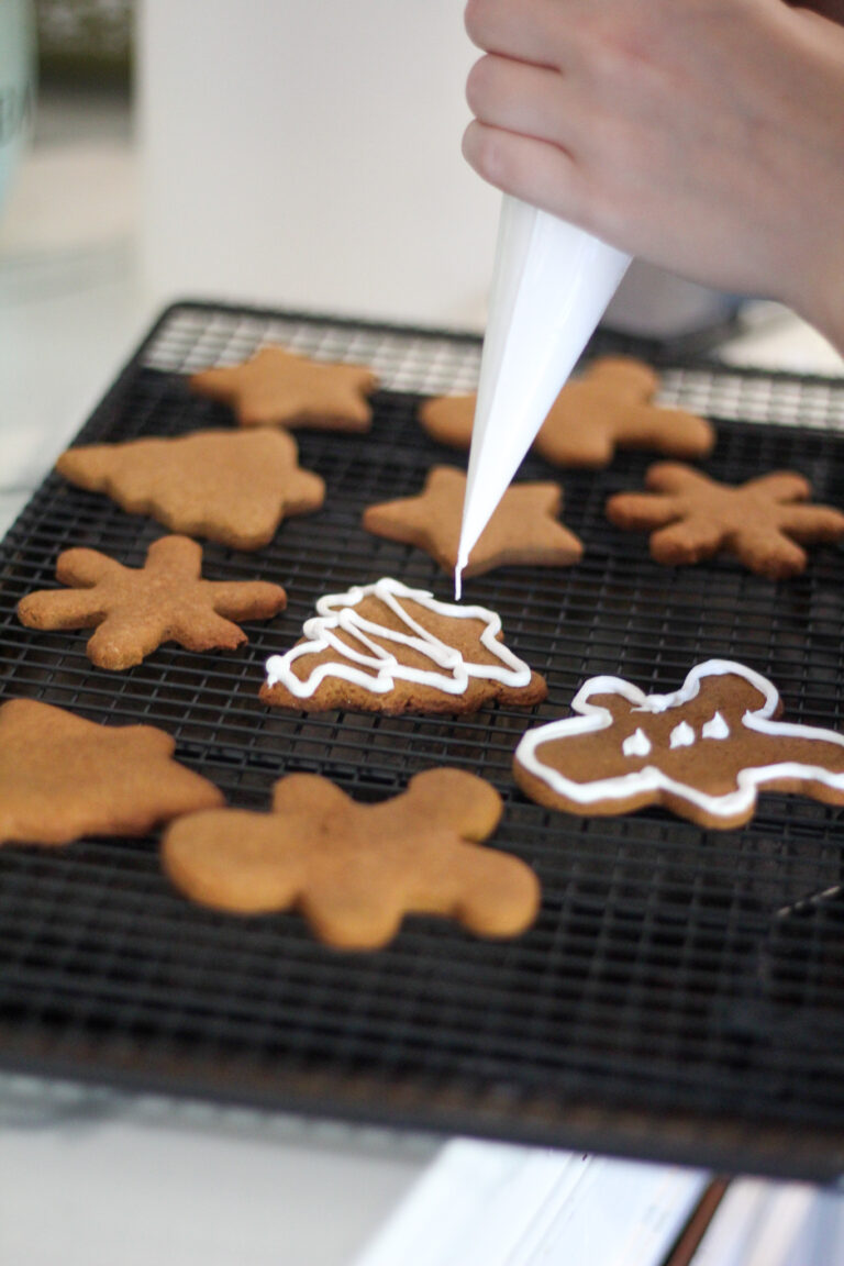 How to Make the Best Royal Icing Recipe