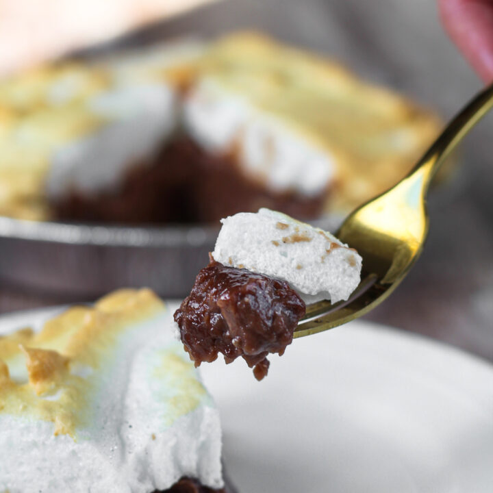 Old Fashioned Chocolate Cream Pie