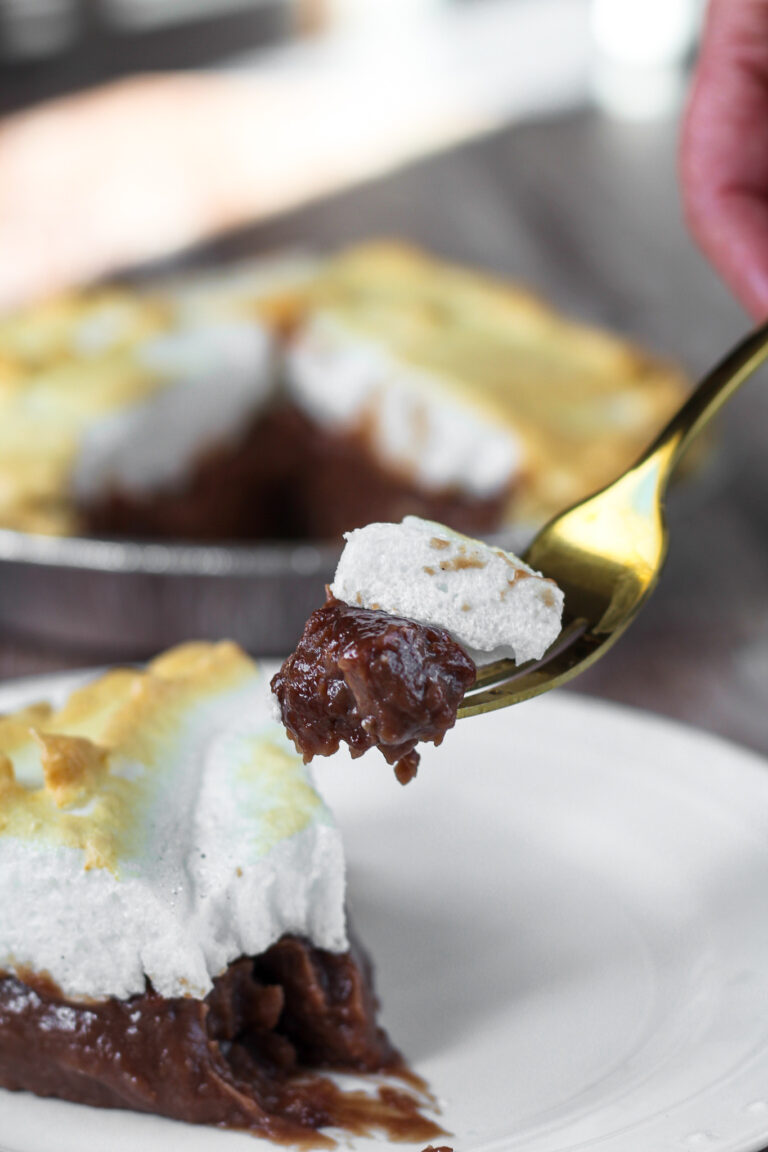 Old Fashioned Chocolate Cream Pie