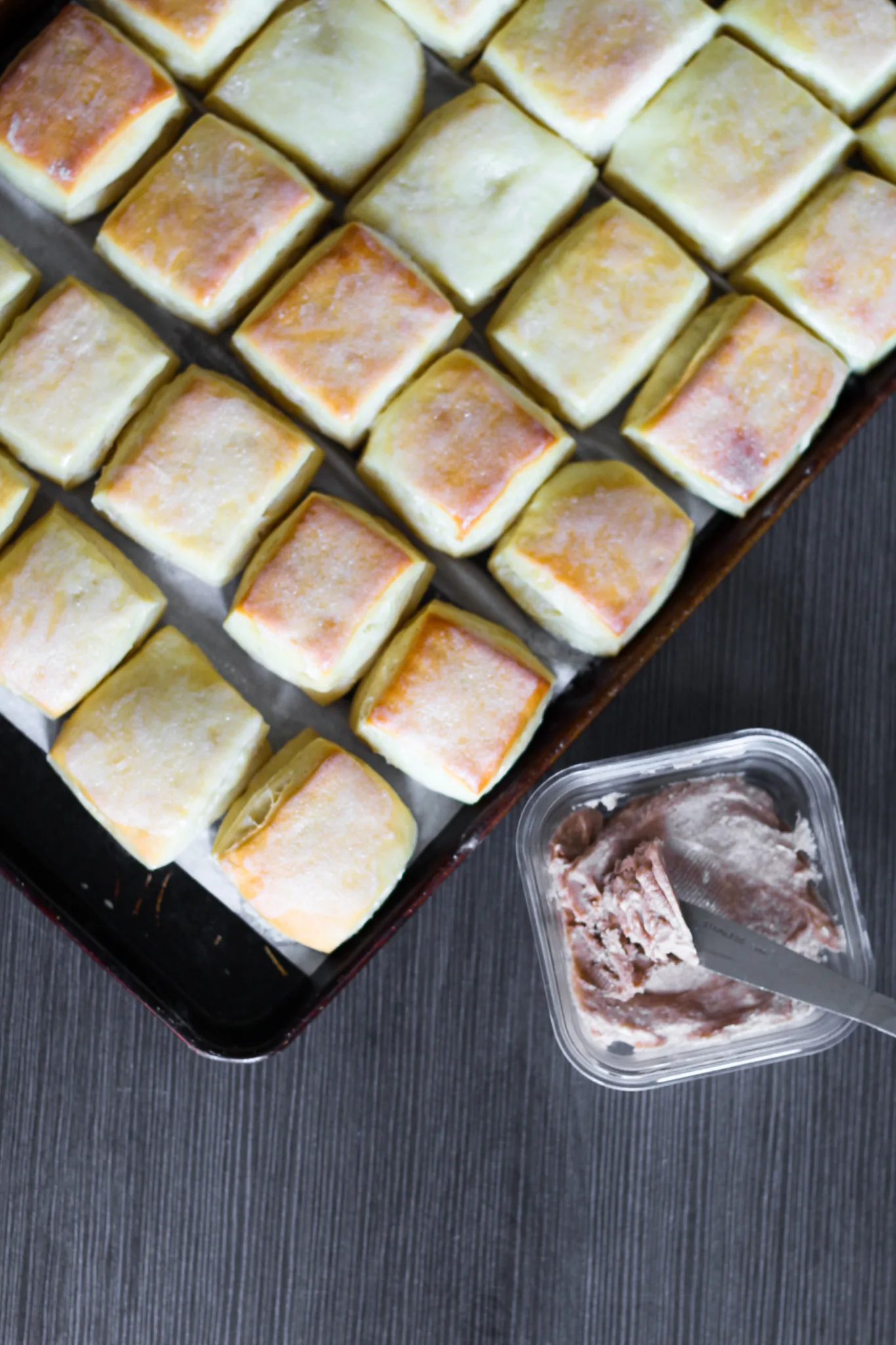 Texas Roadhouse Rolls with Cinnamon Honey Butter