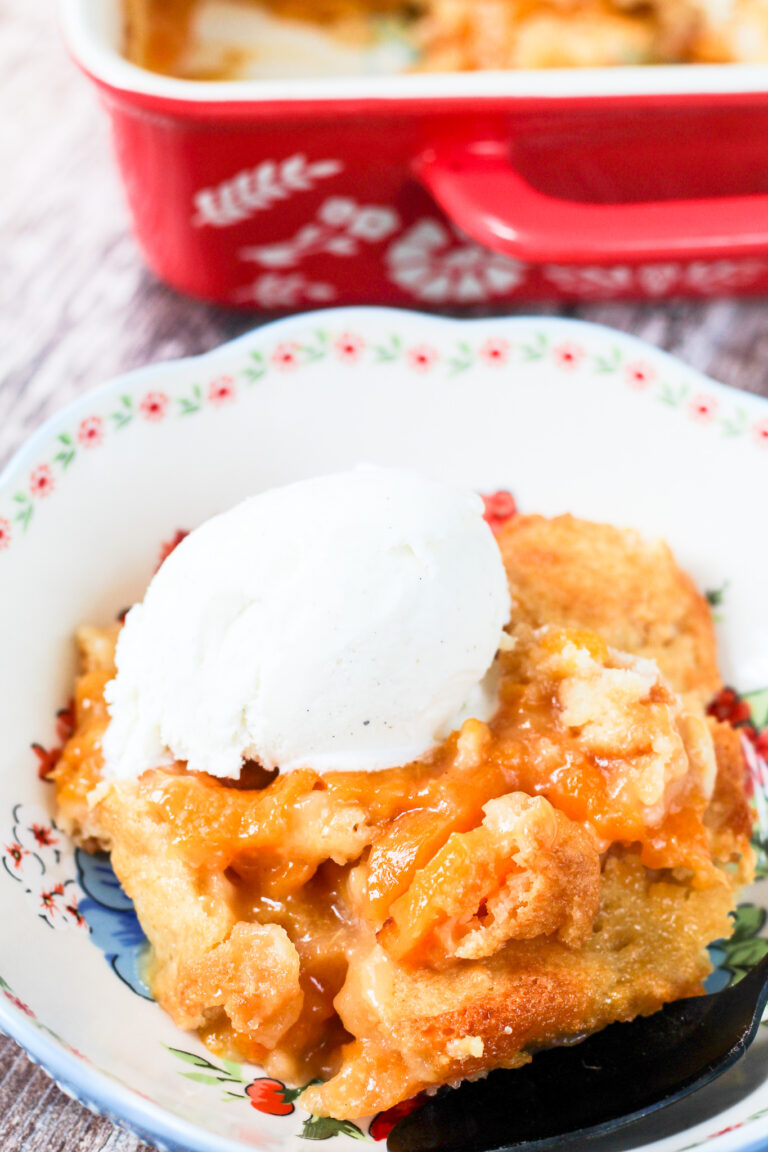 The Best Homemade Peach Cobbler