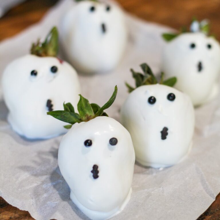 Chocolate Covered Strawberry Ghosts