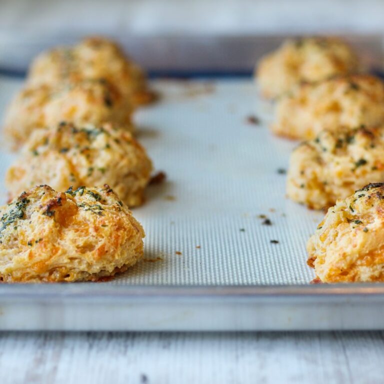 Copycat Red Lobster Cheddar Bay Biscuits