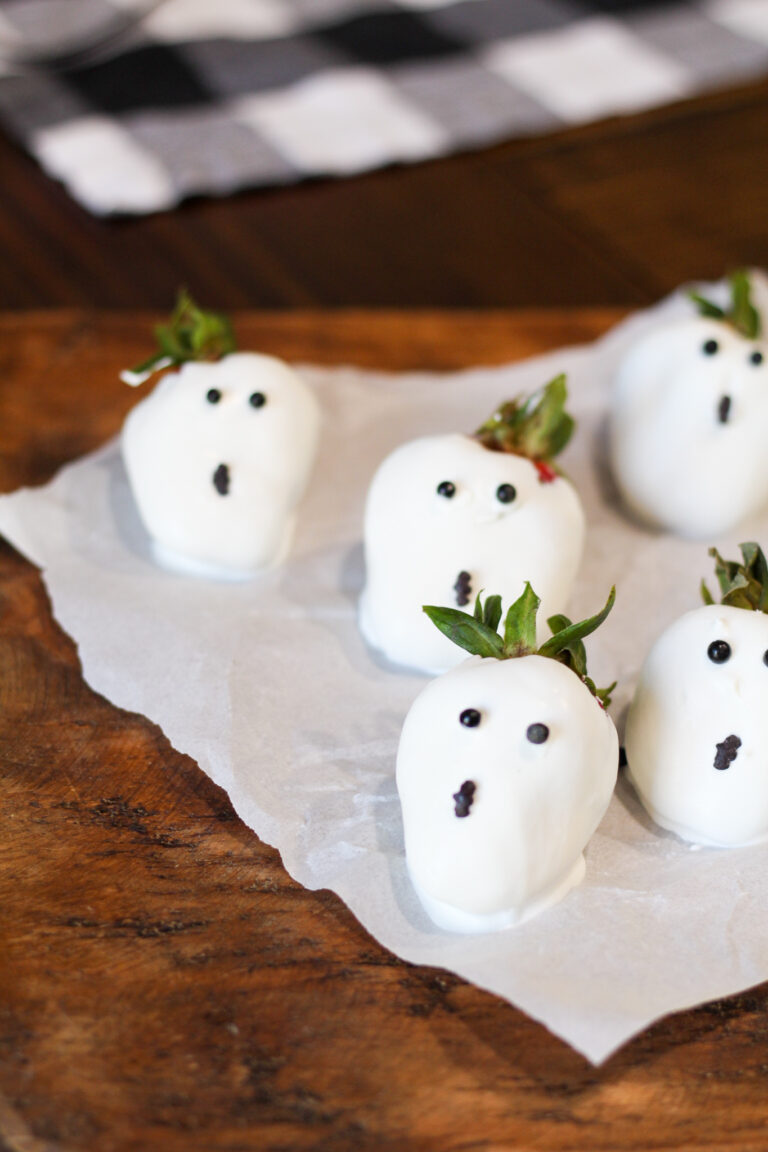 Chocolate Covered Strawberry Ghosts