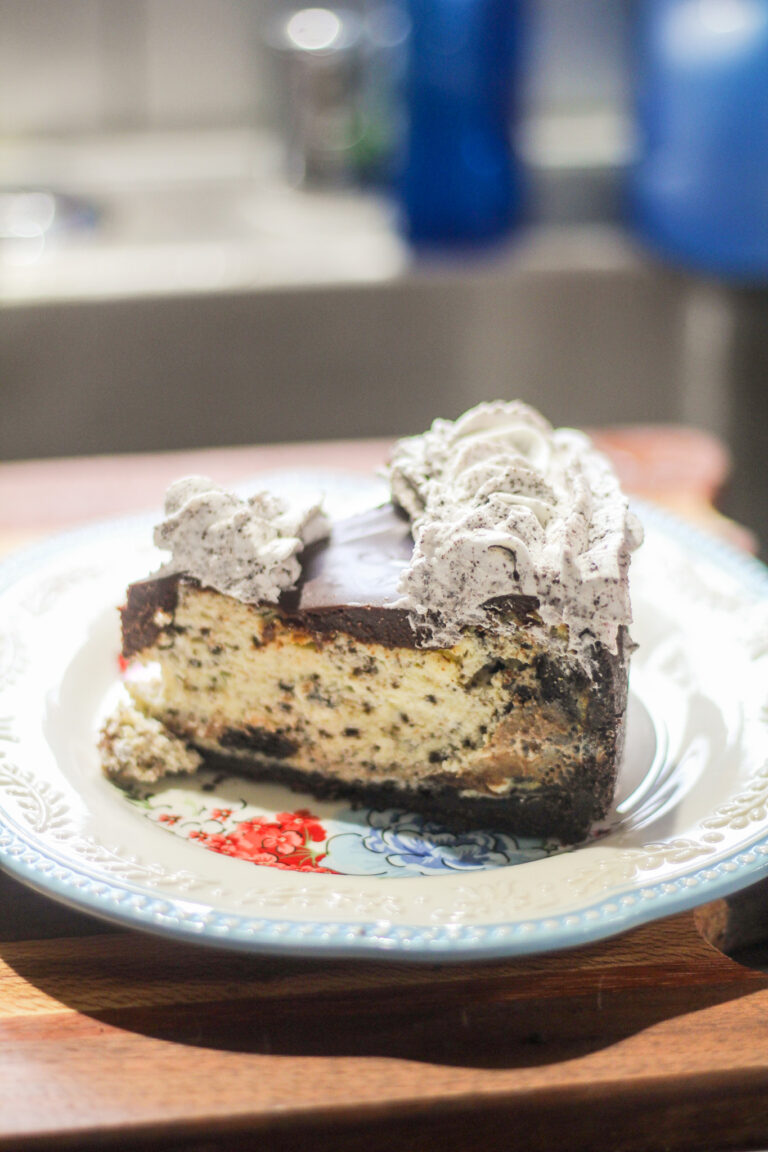 The Best Oreo Cheesecake