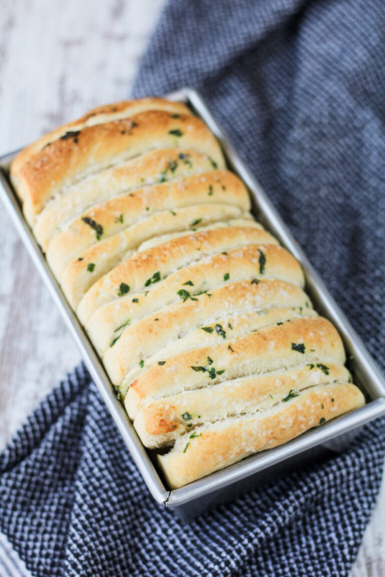 Sourdough Discard Garlic Pull Apart Bread