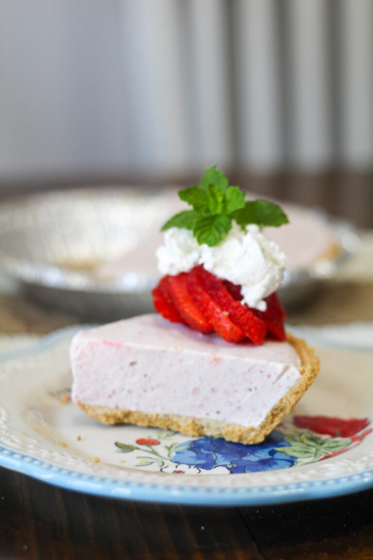 Frozen Strawberry Cream Pie