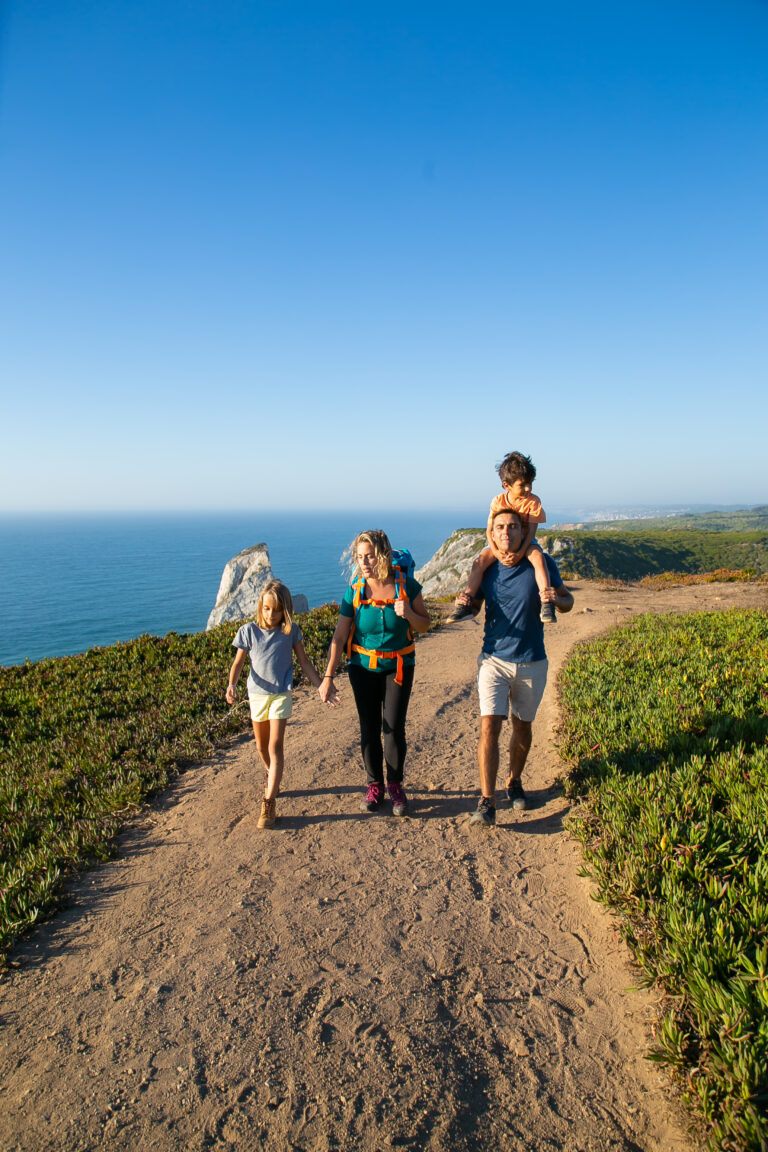 Family-Friendly Travel: Top Destinations & Expert Tips for Stress-Free Vacations