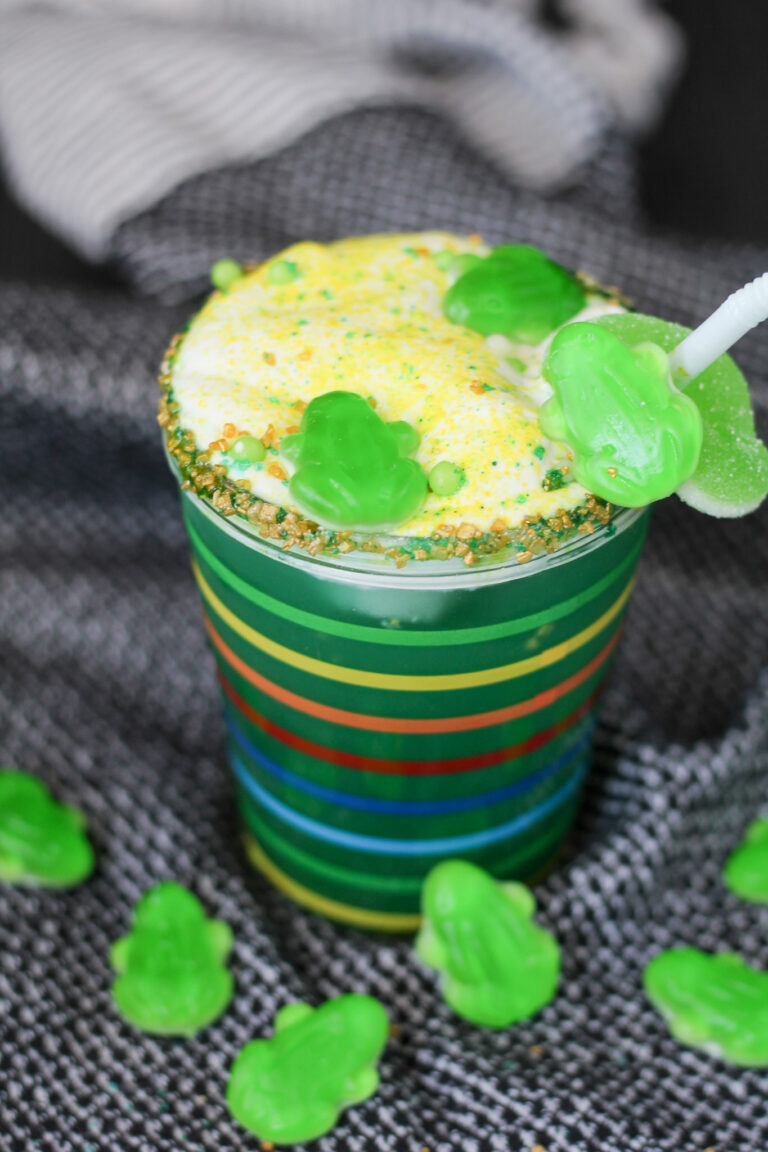 Frog Pond – A Fun Summer Drink for Kids Made With Sprite
