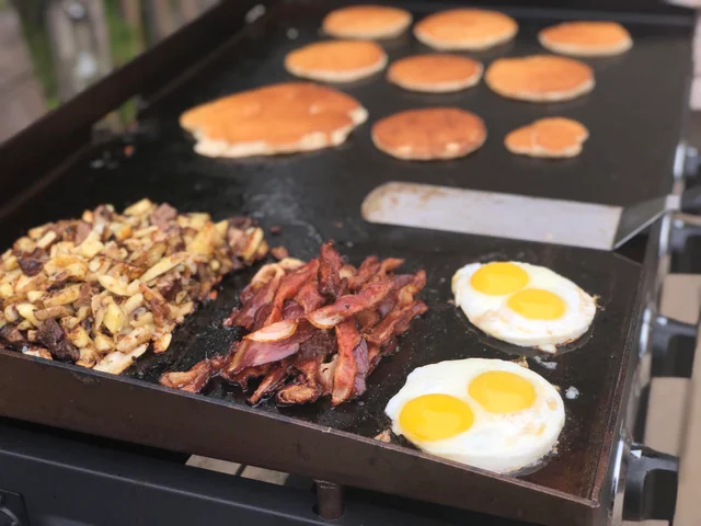breakfast on the Blackstone griddle