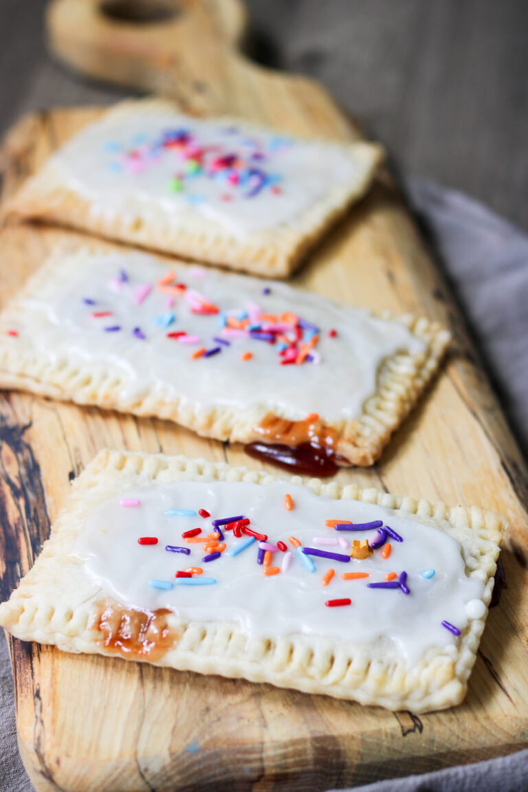 Homemade Strawberry Pop-Tarts