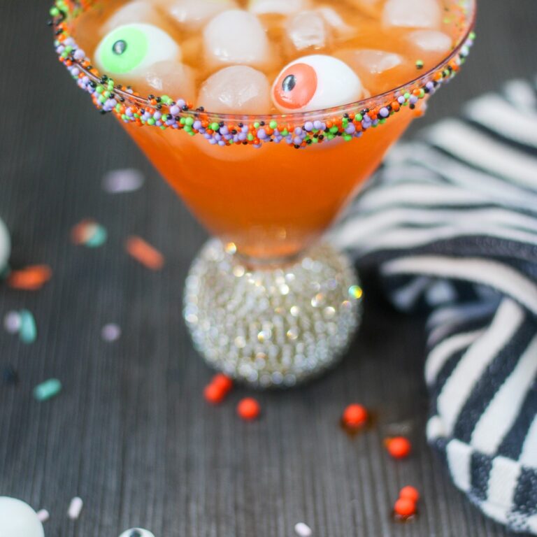 Spooky Halloween Margarita Mocktail (Non-Alcoholic Fun for All Ages!)