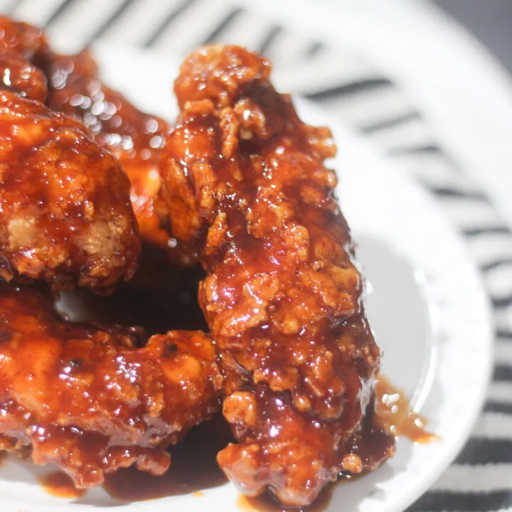 Copycat Chili's Honey Chipotle Chicken Tenders