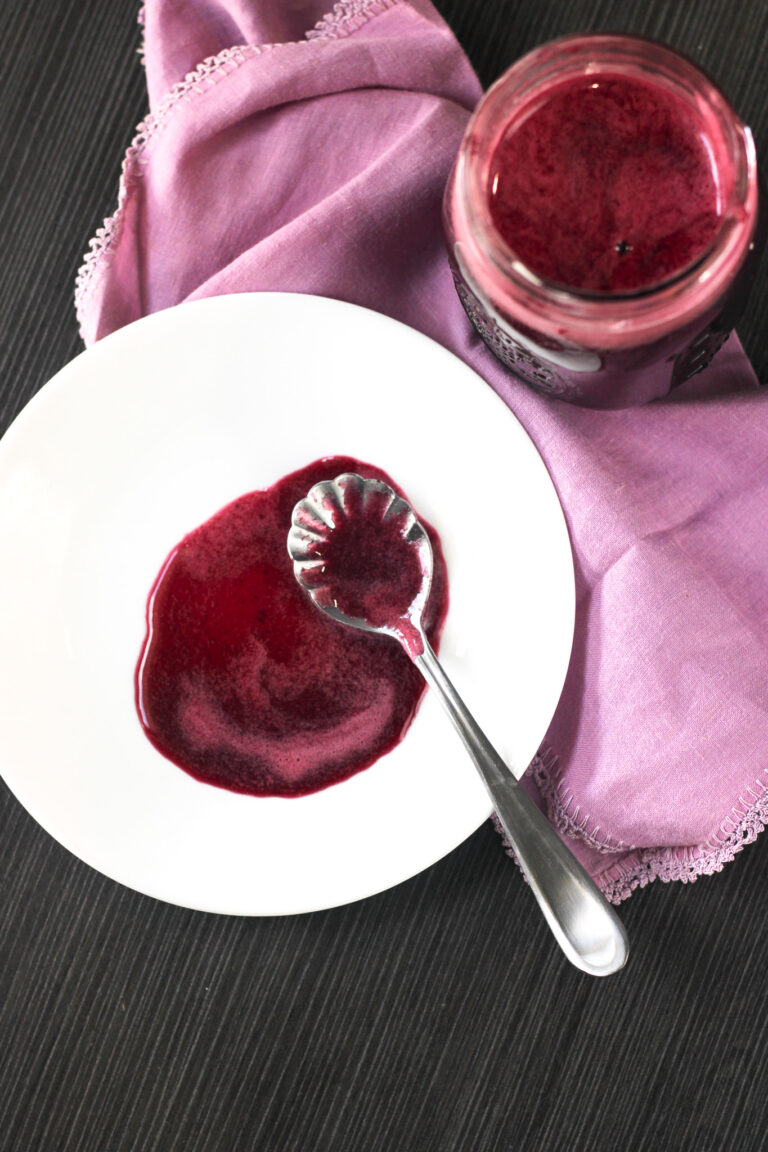 How to Make Homemade Blueberry Syrup