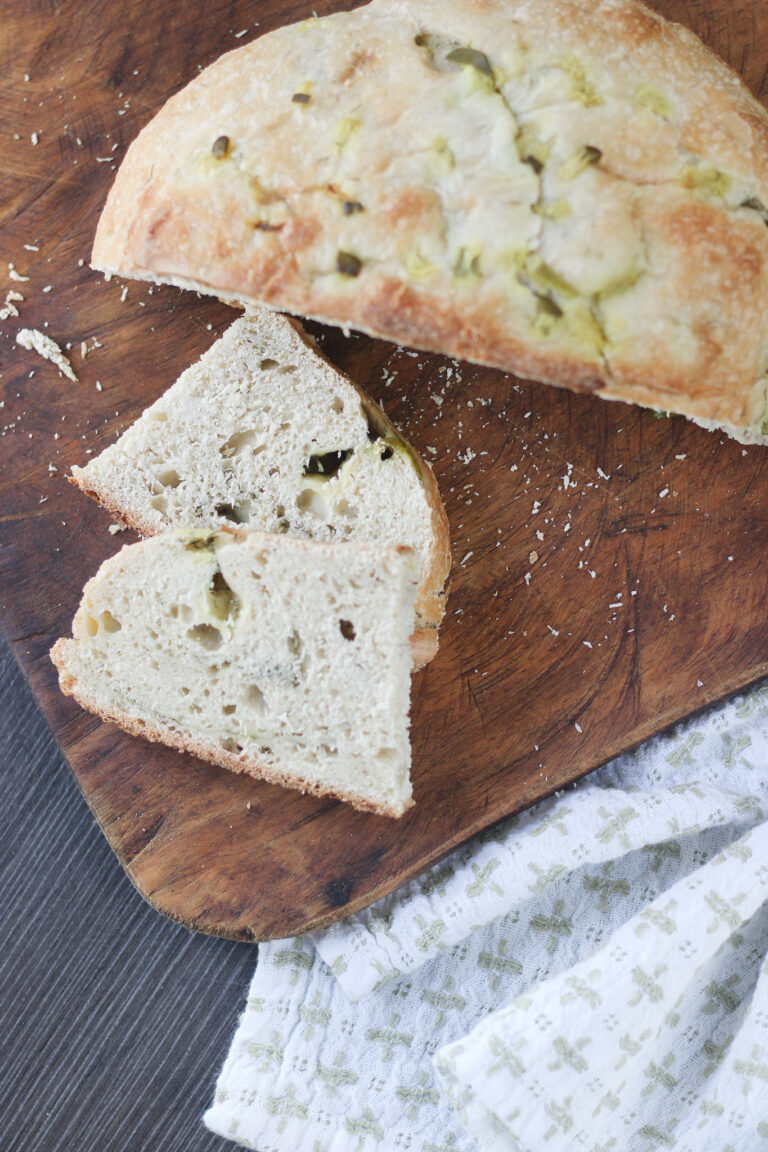 How to Make Sourdough Dill Pickle Bread