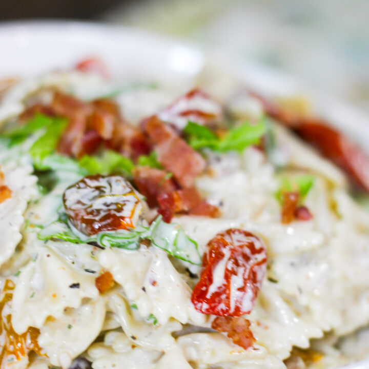 Creamy BLT Pasta Salad