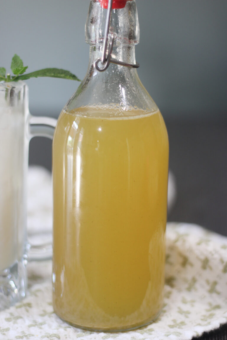 How to Make Pineapple Syrup from the Scraps of a Pineapple