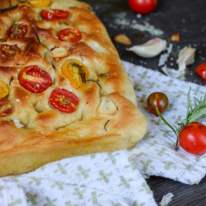 Cherry Tomato Focaccia Bread