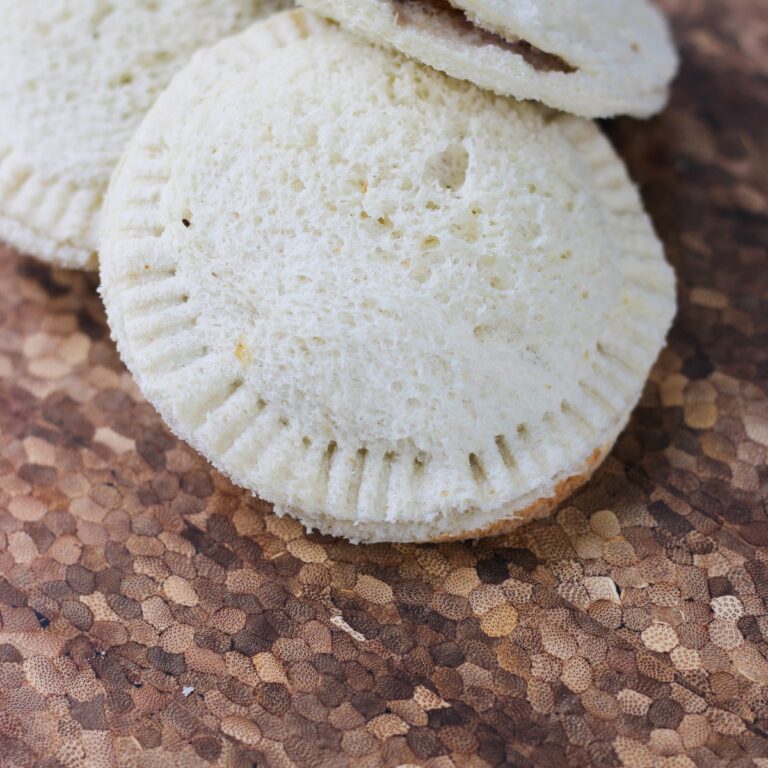 How to Make Homemade Uncrustables