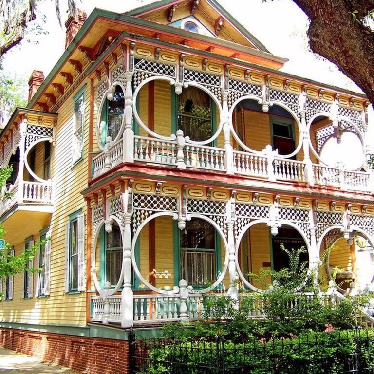 A Weekend in Savannah, Georgia: What to See, Eat, and Explore