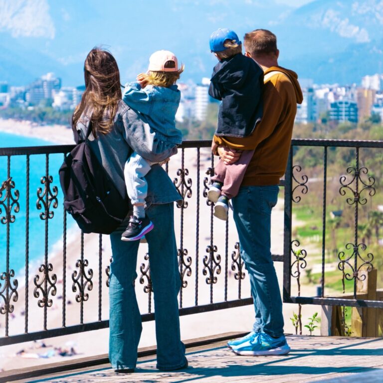 How to Keep The Family Adventure Trips Light and Fun