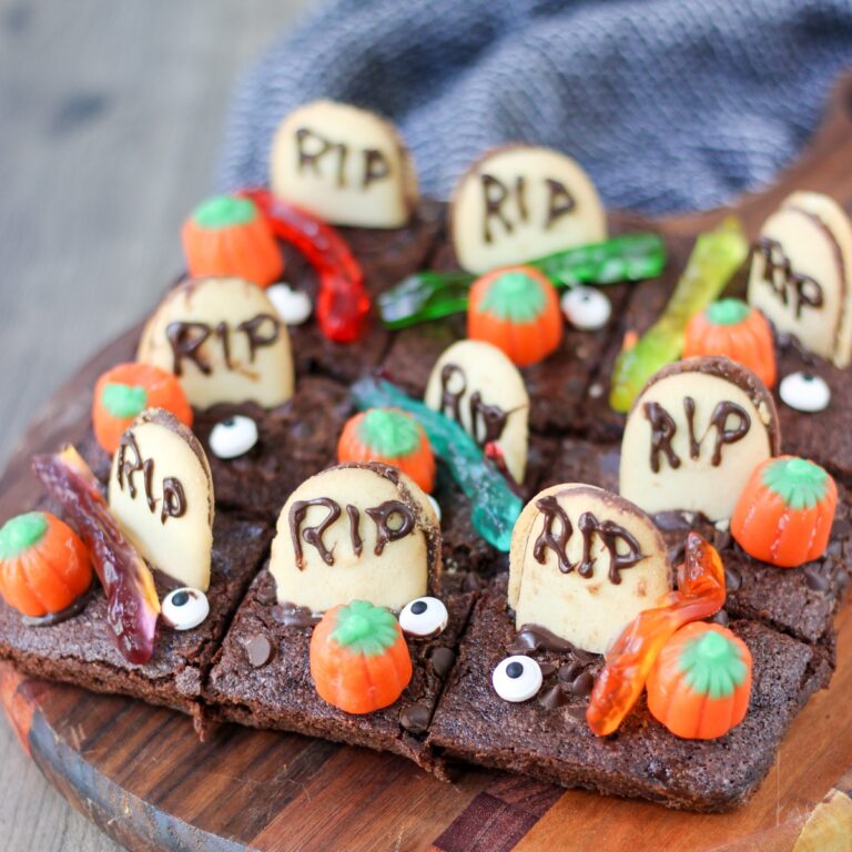 Graveyard Brownies – Easy Halloween Brownies with Candy Tombstones